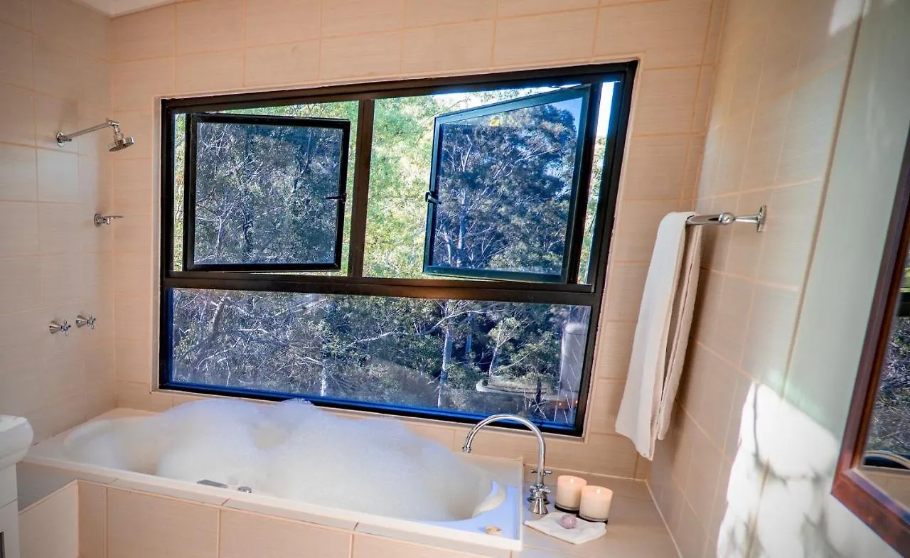 Whispering Valley Cottage Retreat Maleny