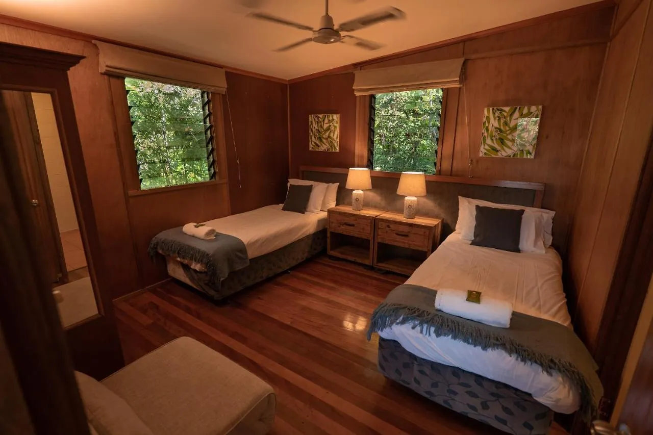 Alojamento de Turismo Selvagem Whispering Valley Cottage Retreat Maleny Austrália