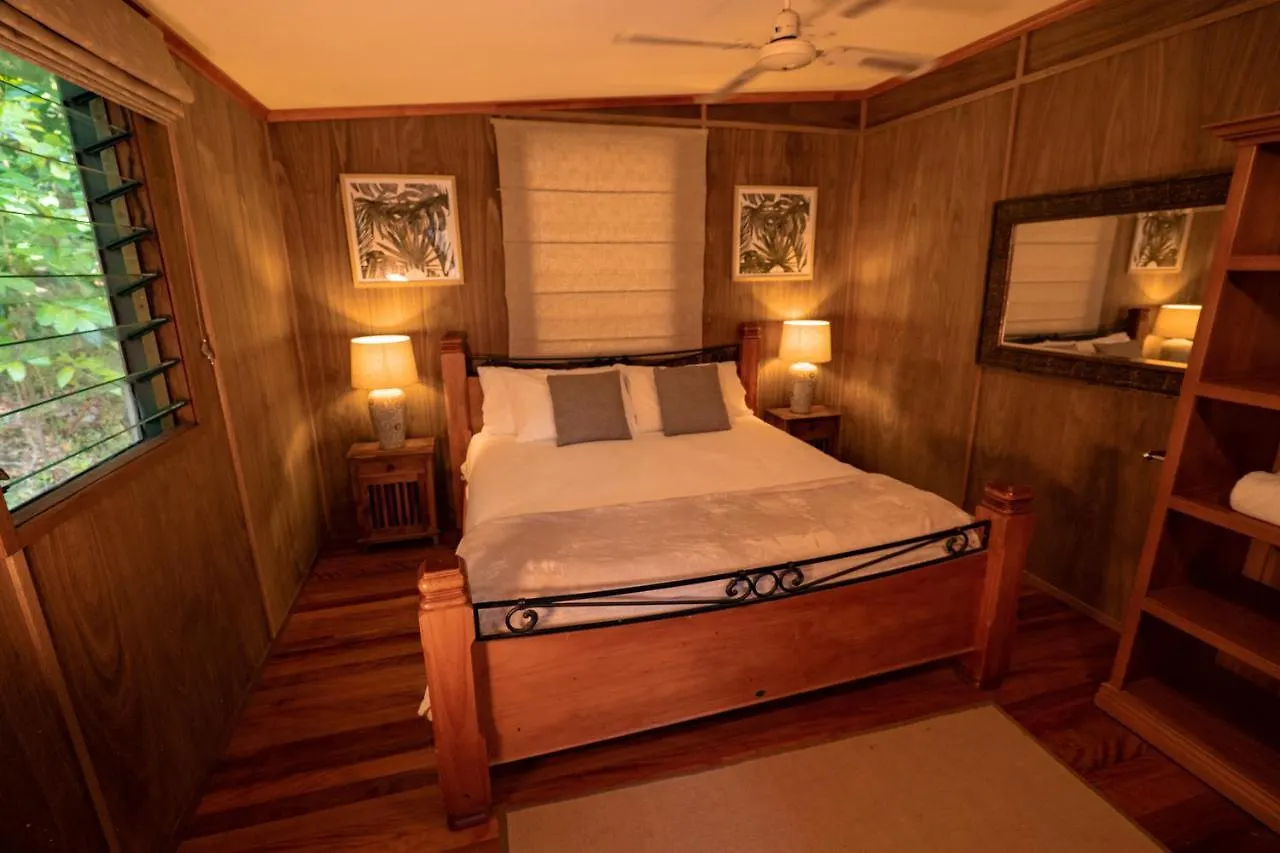Whispering Valley Cottage Retreat Maleny