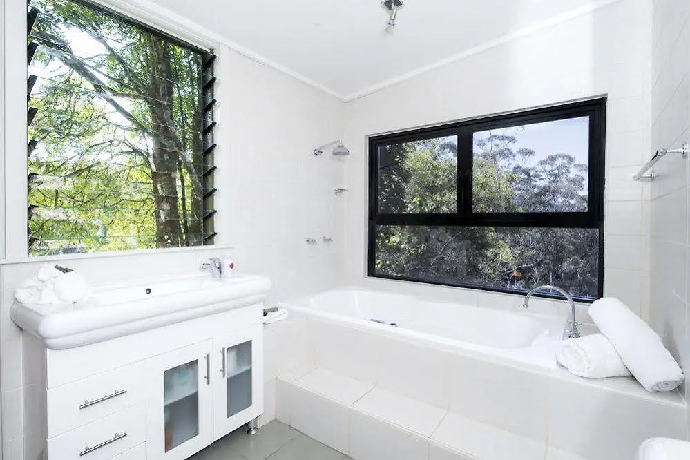 Whispering Valley Cottage Retreat Maleny 0*,  Austrália